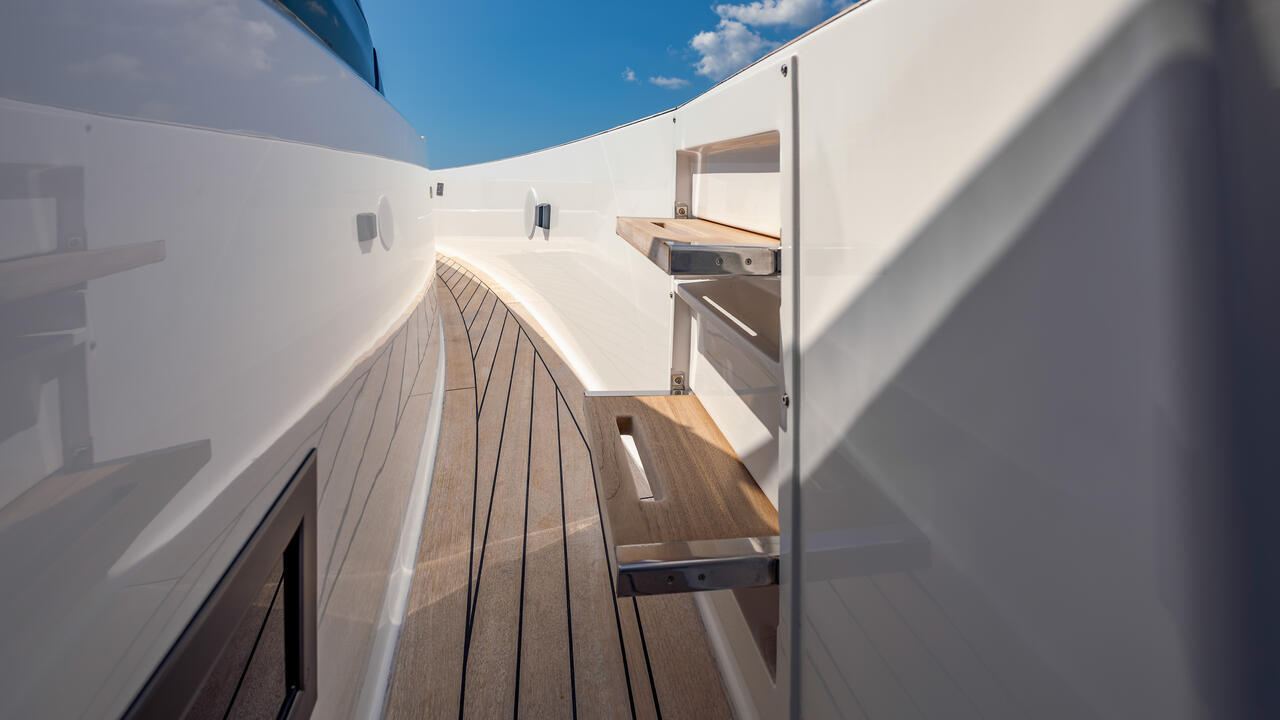 Sealine Motor Yachts Australia