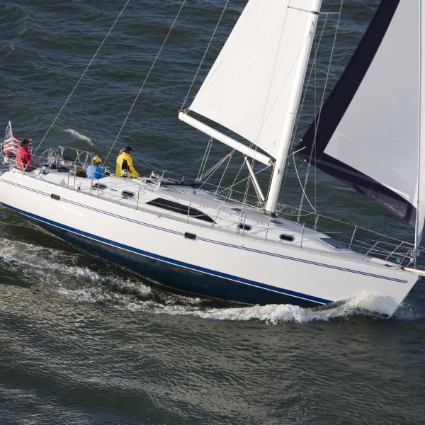 CATALINA YACHTS MODEL 446