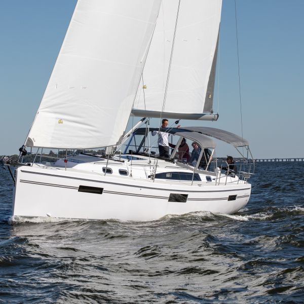 CATALINA YACHTS MODEL 426