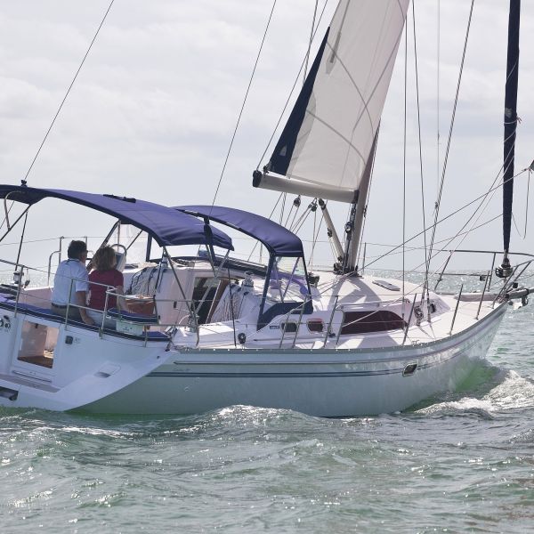 CATALINA YACHTS MODEL 386